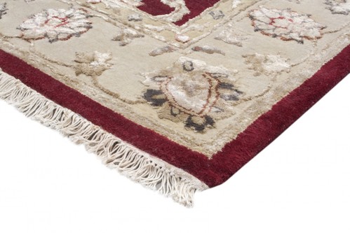 Indian Jaipur Palace Rug handmade from a mix of 80% wool and 20% viscose. 18mm pile