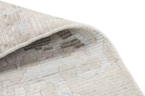 Ella Claire Handknotted in India 80% Wool and 20% Bamboo Silk 10mm