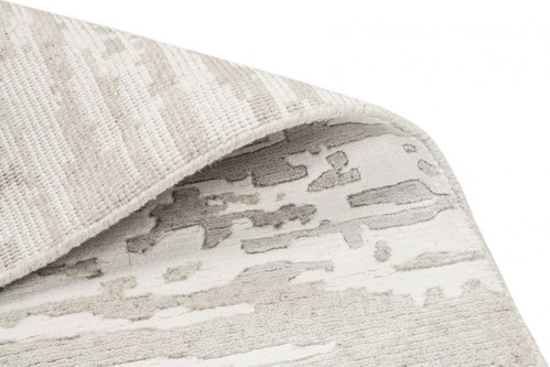 Ella Claire Handknotted in India 80% Wool and 20% Bamboo Silk 10mm