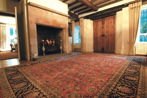 100% Wool Red Very Fine Indo Persian Rug Design Handknotted in India with a 12mm pile